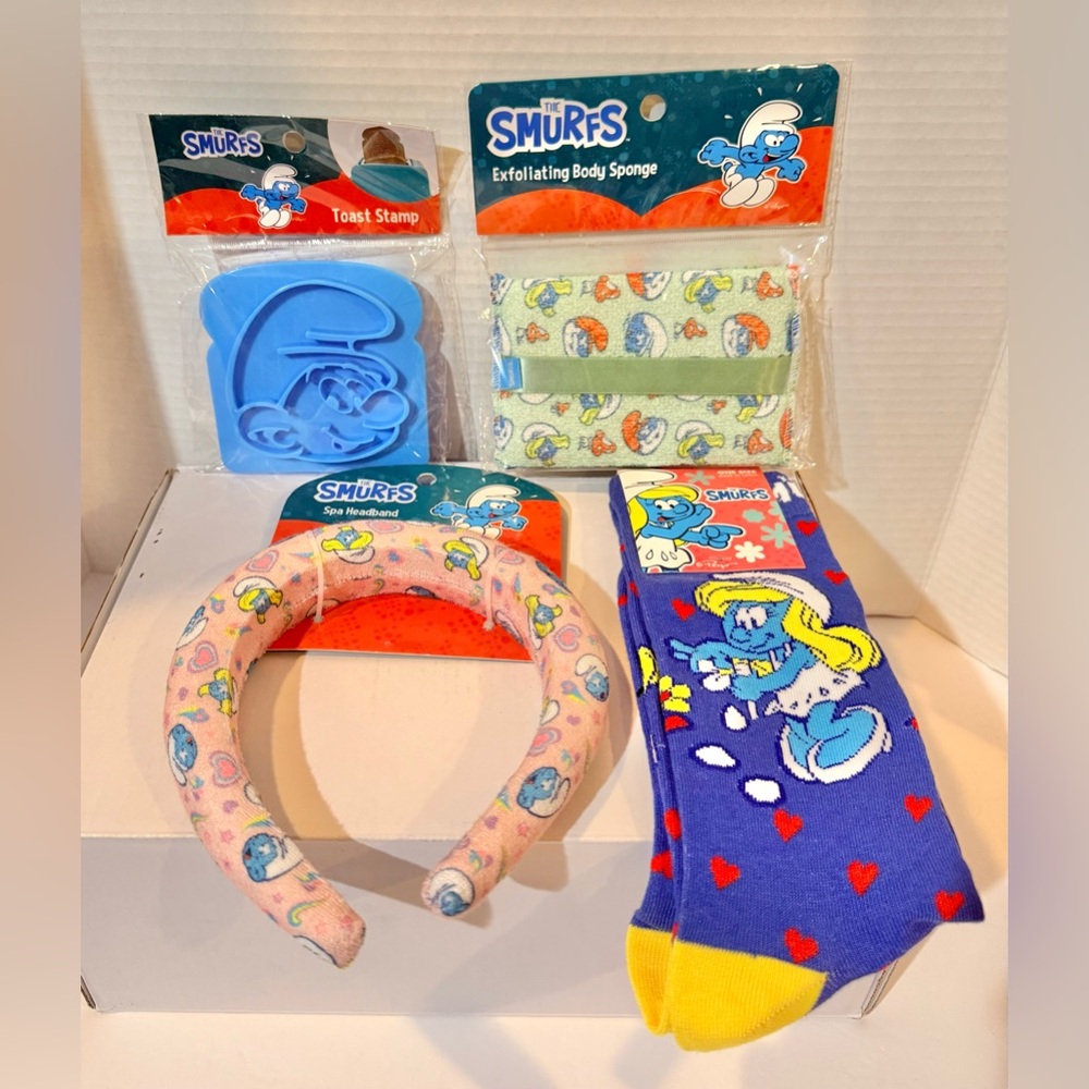 Smurf Bath & Body Bundle 4 pieces Brand New